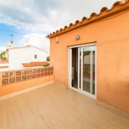 Charming Villa, 200 Meters From Riells L'Escala
