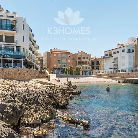 Charming Villa, 200 Meters From Riells Villa